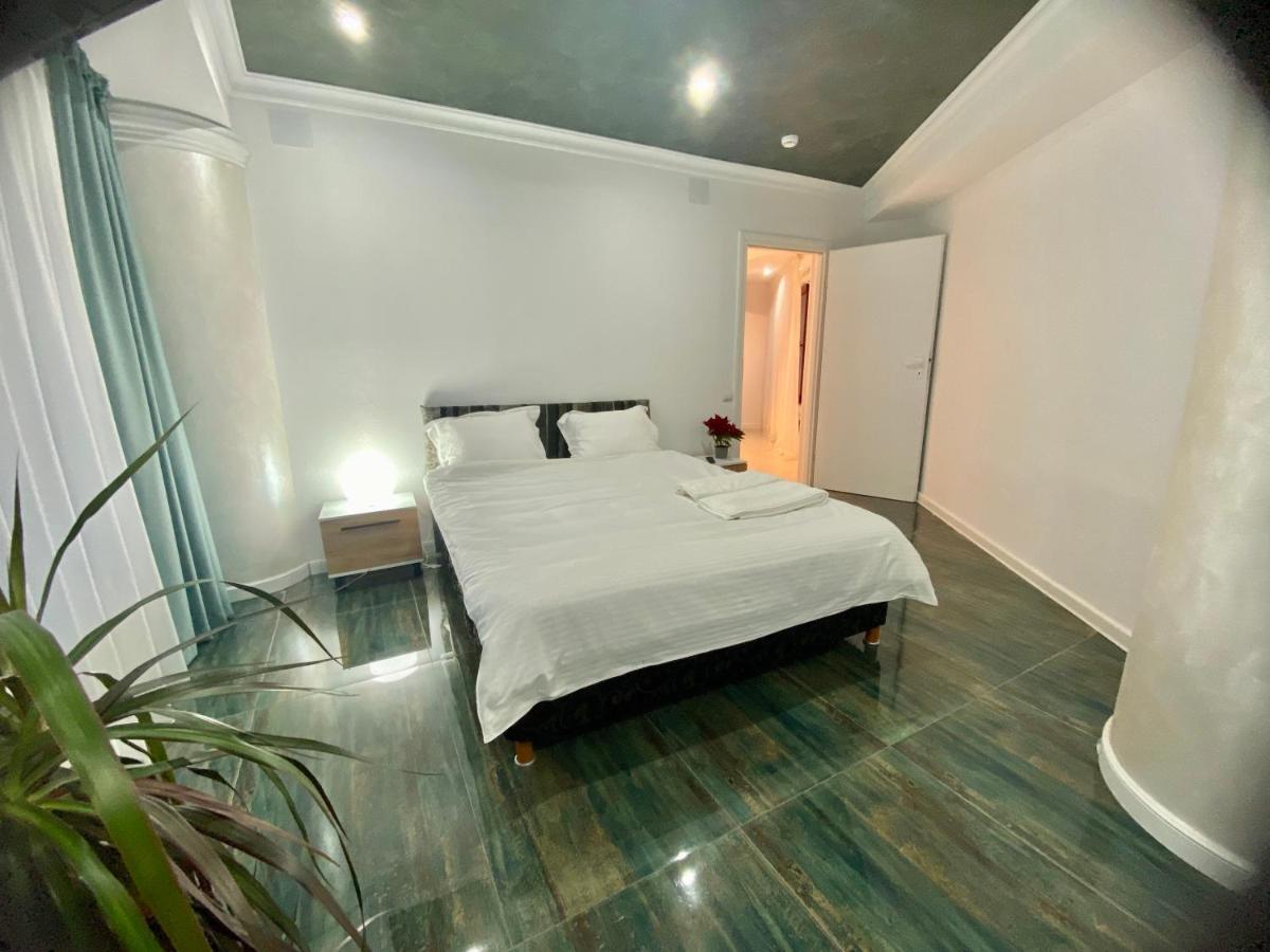 Riviera Unirii Residence Bukares Bagian luar foto