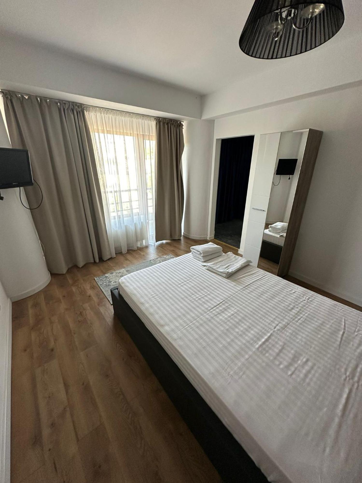 Riviera Unirii Residence Bukares Bagian luar foto